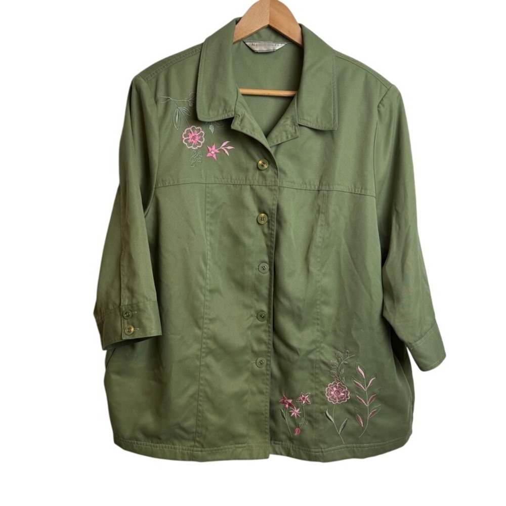 Embroidered Floral Jacket Button XL Sage Green Coastal Grandma‎ Spring Mature